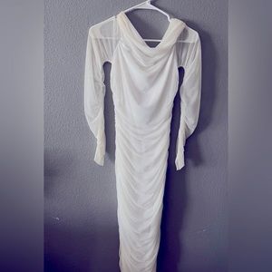 Fashion Nova,sz m, sheer arms, ruched, can be worn off the shoulder